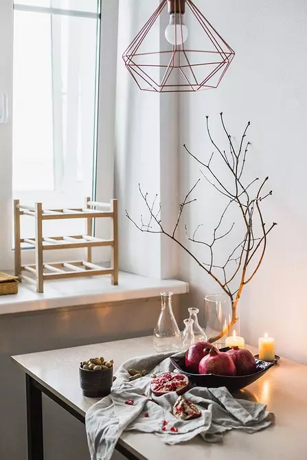 Orçamento e elegante: apartamento escandinavo de design com móveis da IKEA 11184_16