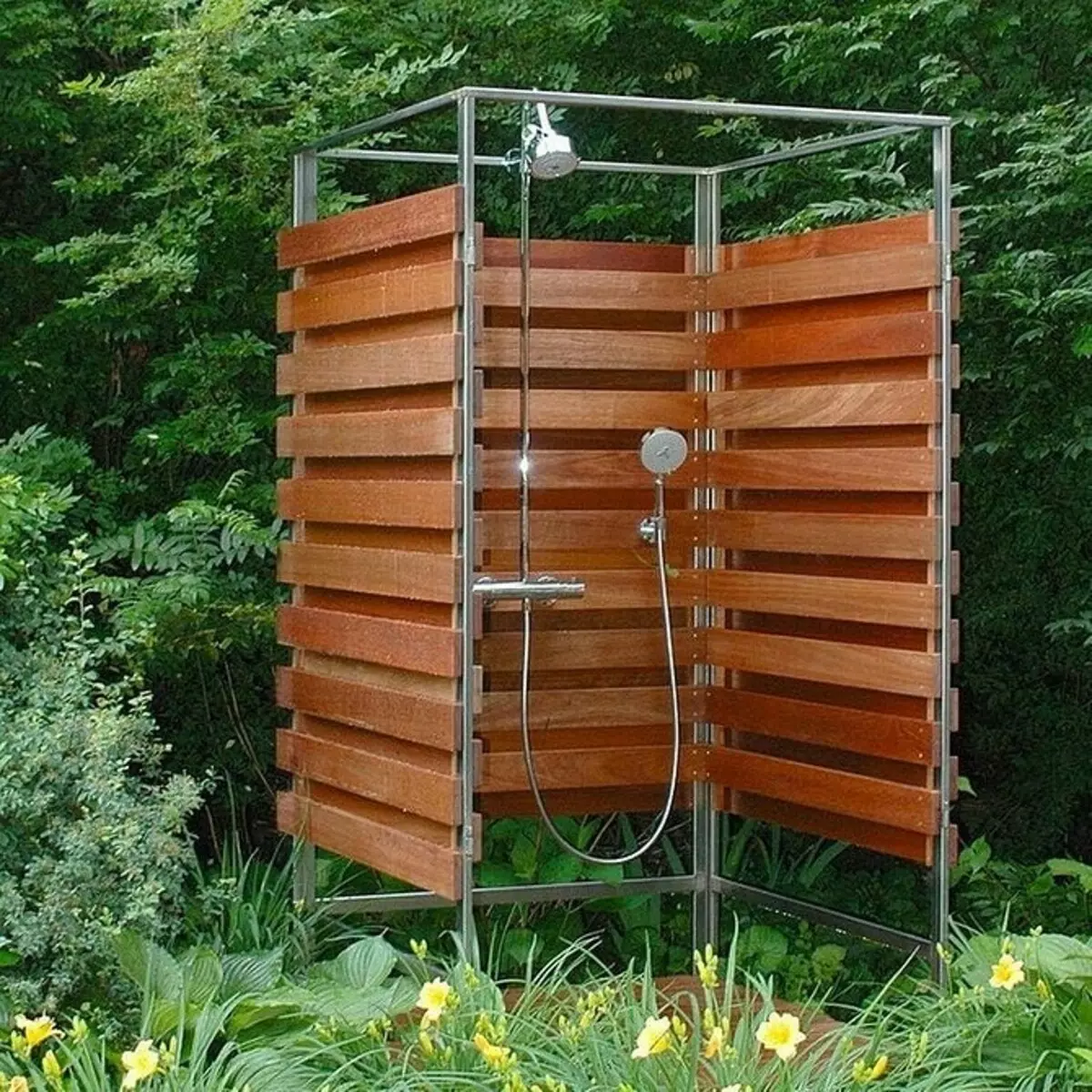 How to make a shower in the country with your own hands: tips on the installation and selection of materials 11235_12