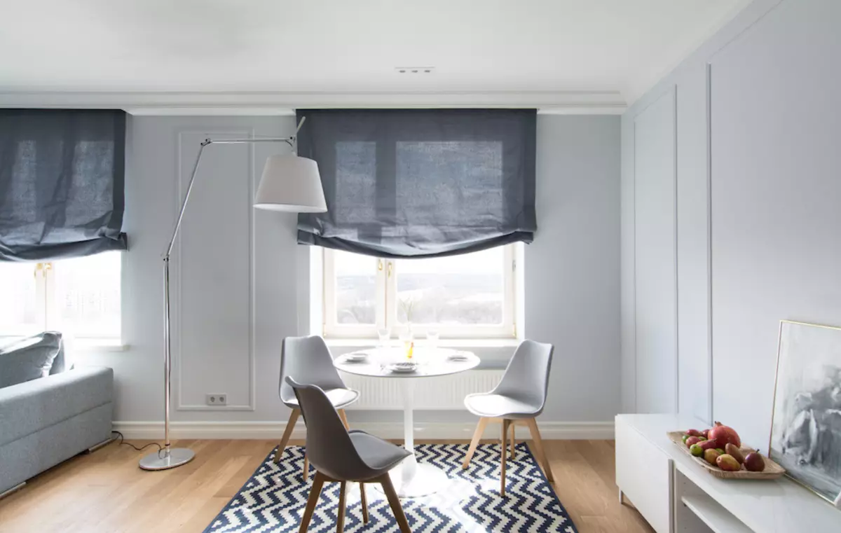 Notranjost skandinavskega modernega stanovanja s klasičnimi elementi Apartmaji New York