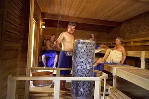 Pfleeg fir Sauna: 9 wichteg Reegelen 11315_1