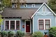 Kāda krāsa, lai krāsotu māju ārpusē, lai būtu skaista un praktiska