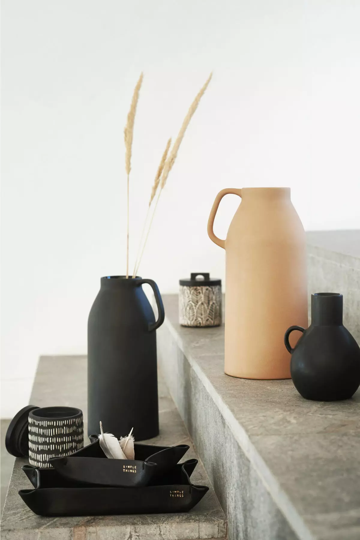 Жоғары керамикалық ваза