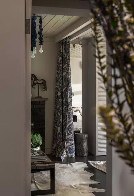 Comment ajouter la luminosité et le confort dans un appartement amovible: 7 idées de décoration mobile