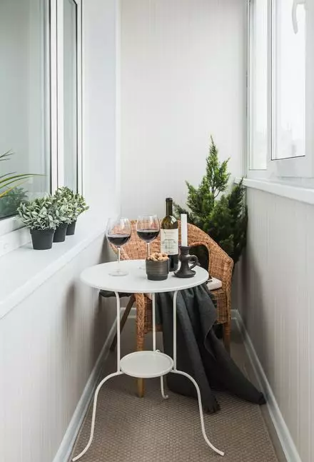 Cómo agregar brillo y comodidad en un apartamento removible: 7 ideas de decoración móvil