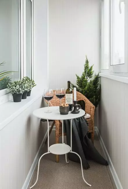 Kako dodati svjetlinu i udobnost u uklonjivom apartmanu: 7 Mobile Decor ideje