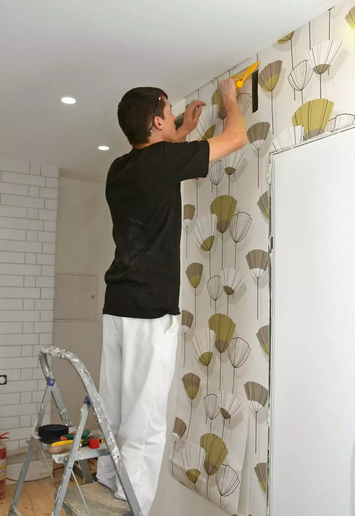 Ako pripraviť steny na stick tapeta?