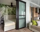 Kis lakás belső: könnyű hely a természetes színekben 11516_15