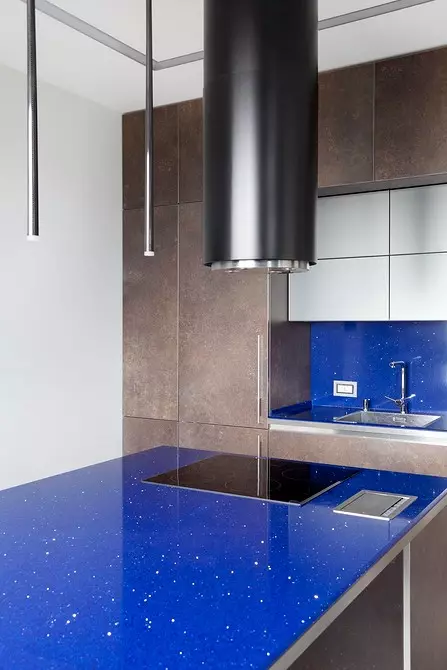 Apartemen Tata Letak Tidak Biasa: Desain dalam warna biru 11534_45