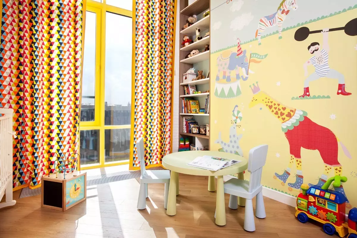 Interior în stil contemporan: Apartament pentru o familie tânără