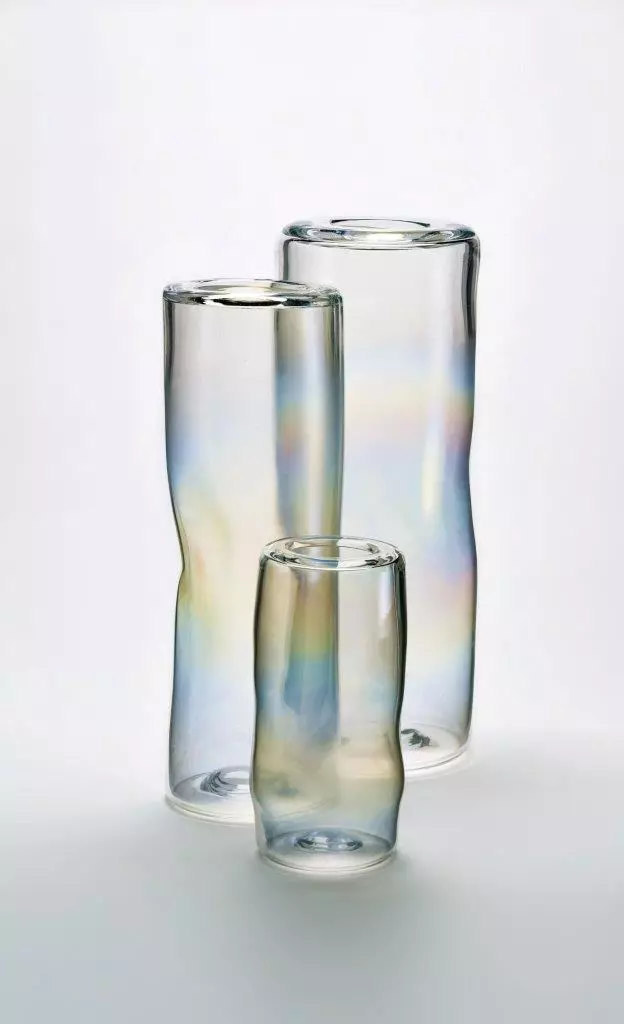 זכוכית דקורטיבית ואגרטלים קרמיקה