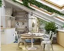 Apartment nga adunay usa ka attic sa espiritu sa Scandinavian aesthetics 11772_5