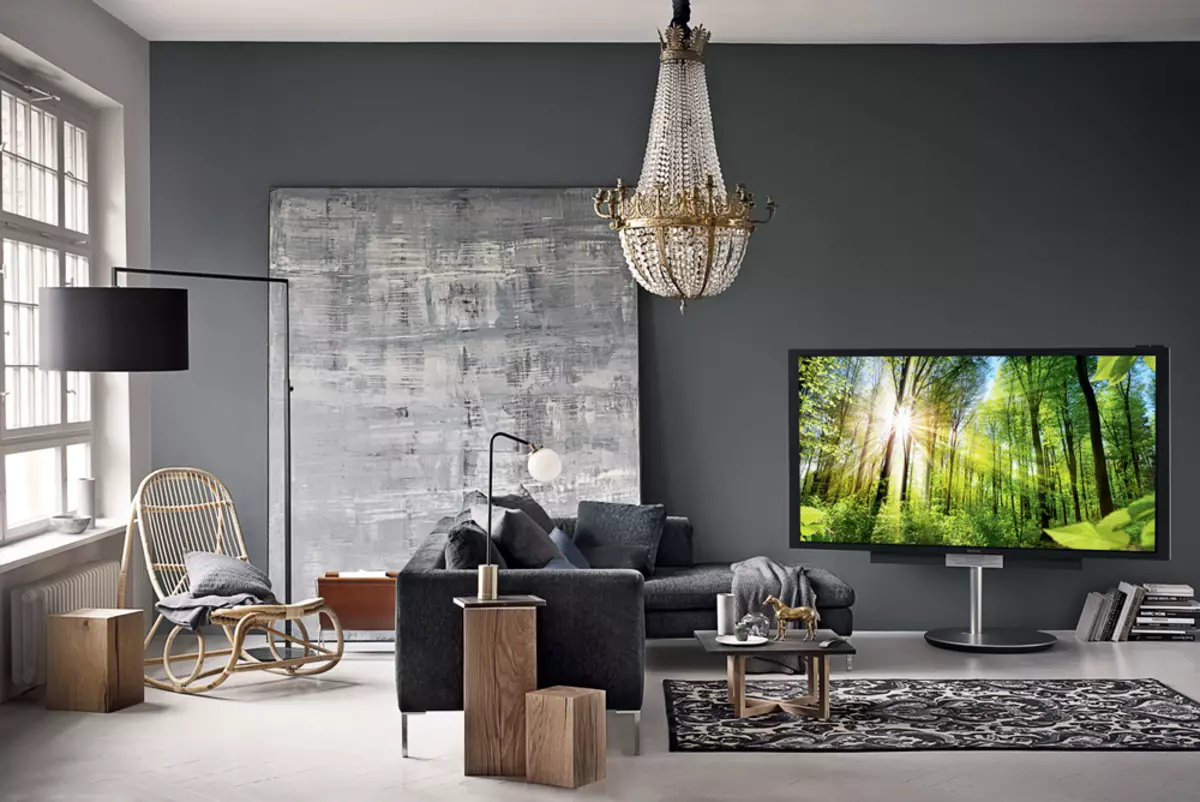 TV untuk ruang tamu dan home theater