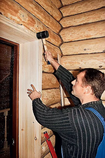 Installation von Fenstern und Türen in einem Holzhaus 11945_42