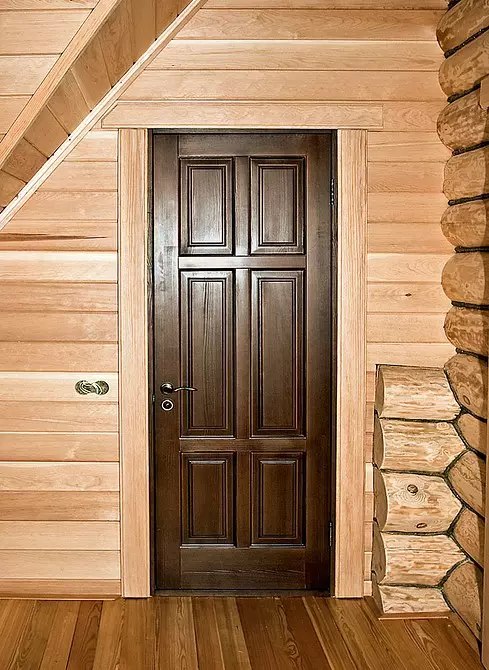 Instal·lació de finestres i portes en una casa de fusta 11945_43