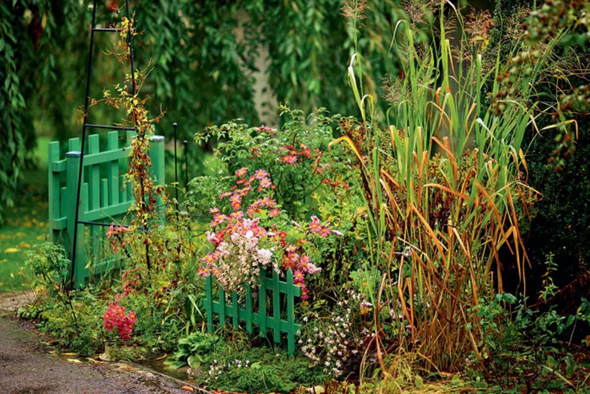 Jardín floral continuo privado en Francia