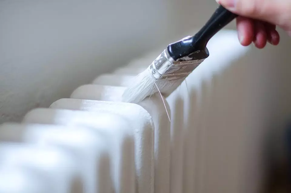Mga Praktikal na Tip: Paano Paint Heating Baterya. 12184_20