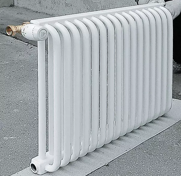 Nové radiátory: Teplé dolů
