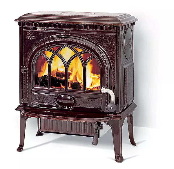 Solid nga Fiel Fireplaces: Pormula sa kainit