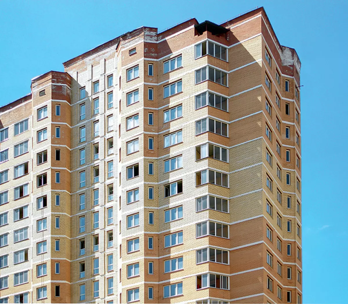 Apat na disenyo ng mga proyekto ng mga apartment sa H-79-99 panel house