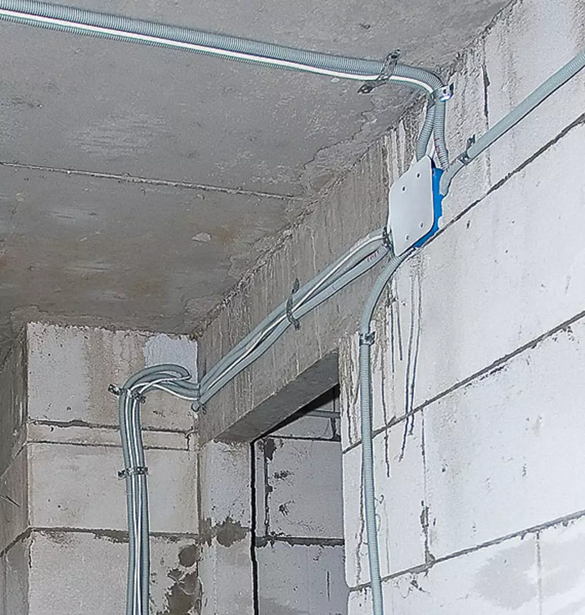 Bygg fra luftet betong