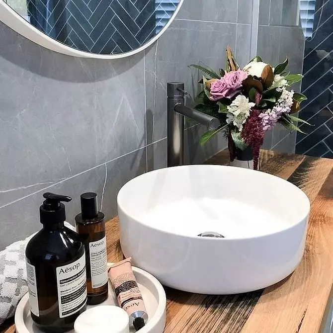 5 Грешки во дизајнот на бањата, кои понекогаш го комплицираат чистењето 1305_16