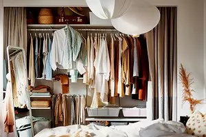 6 خيارات لترتيب خزانة الملابس في شقة صغيرة 1331_1