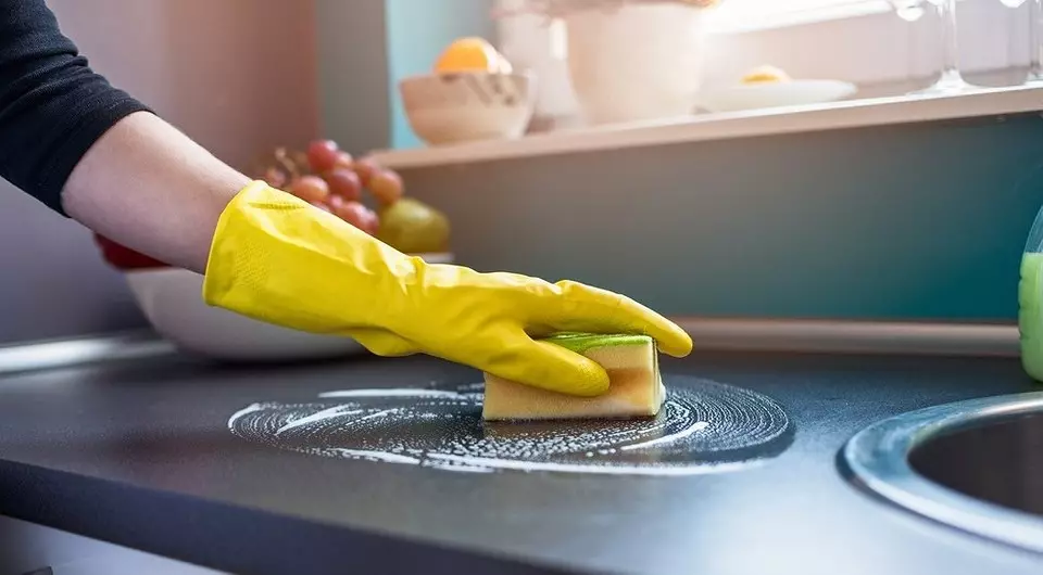 साफसफाईनंतरही आपल्या स्वयंपाकघरातही गलिच्छ वाटतात का?