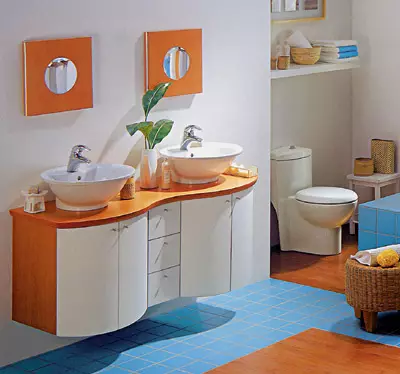 Fürdőszoba belseje: Gyönyörű, praktikus, kényelmes