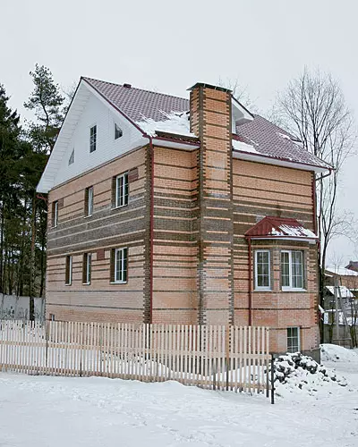 Taş görünümünde çerçeve evi
