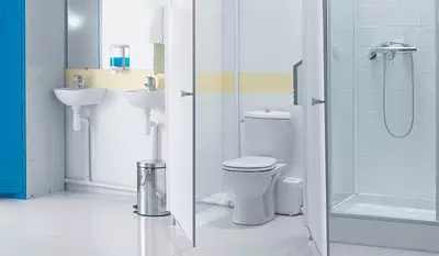 Mutați instalațiile sanitare