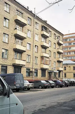 Pasado, presente e futuro de edificios de cinco andares