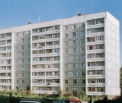 Two-bedroom apartment in the house of the 121 series