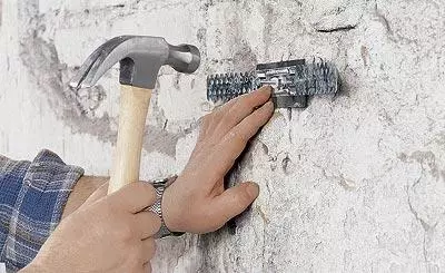 Gypsum + cartró = reparació gastada