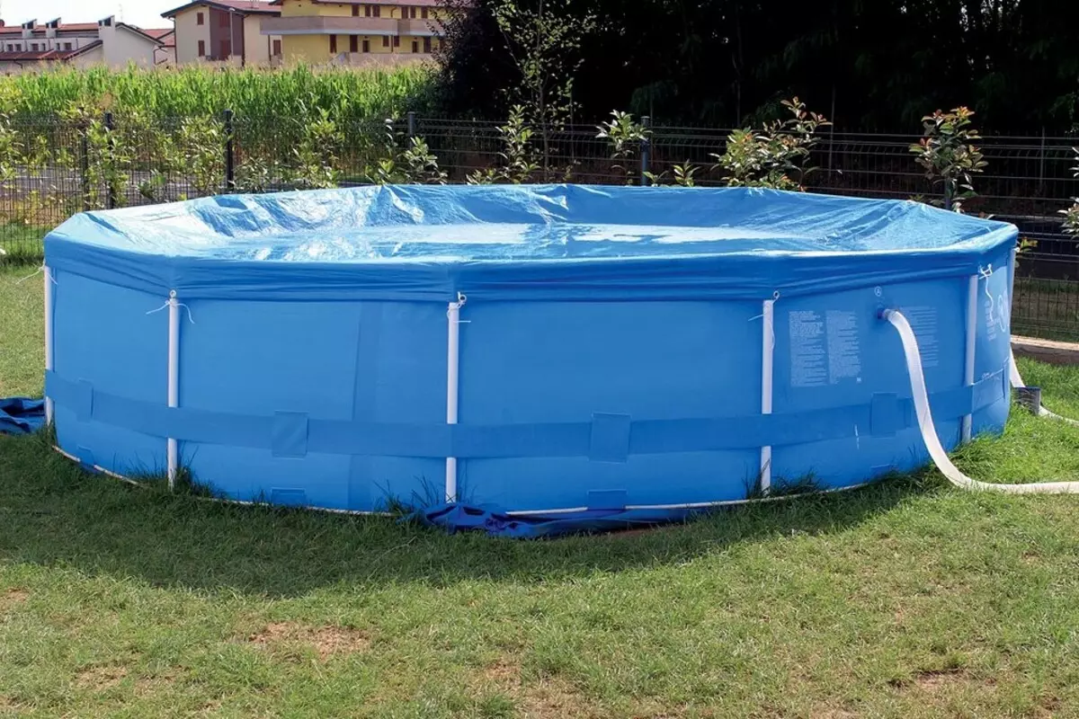Péče o bazén: 3 jednoduché způsoby, jak bojovat proti bakteriím a řasám 16407_12