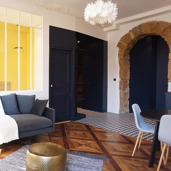 Kami spiked di apartemen Perancis: 5 ideu anu éndah sareng fungsional pikeun interior anjeun 1647_40