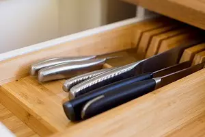 8 ایده های هوشمند برای ذخیره چاقو در آشپزخانه 16480_1
