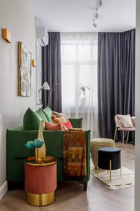 Цвят на дивана - зелен - автор ...