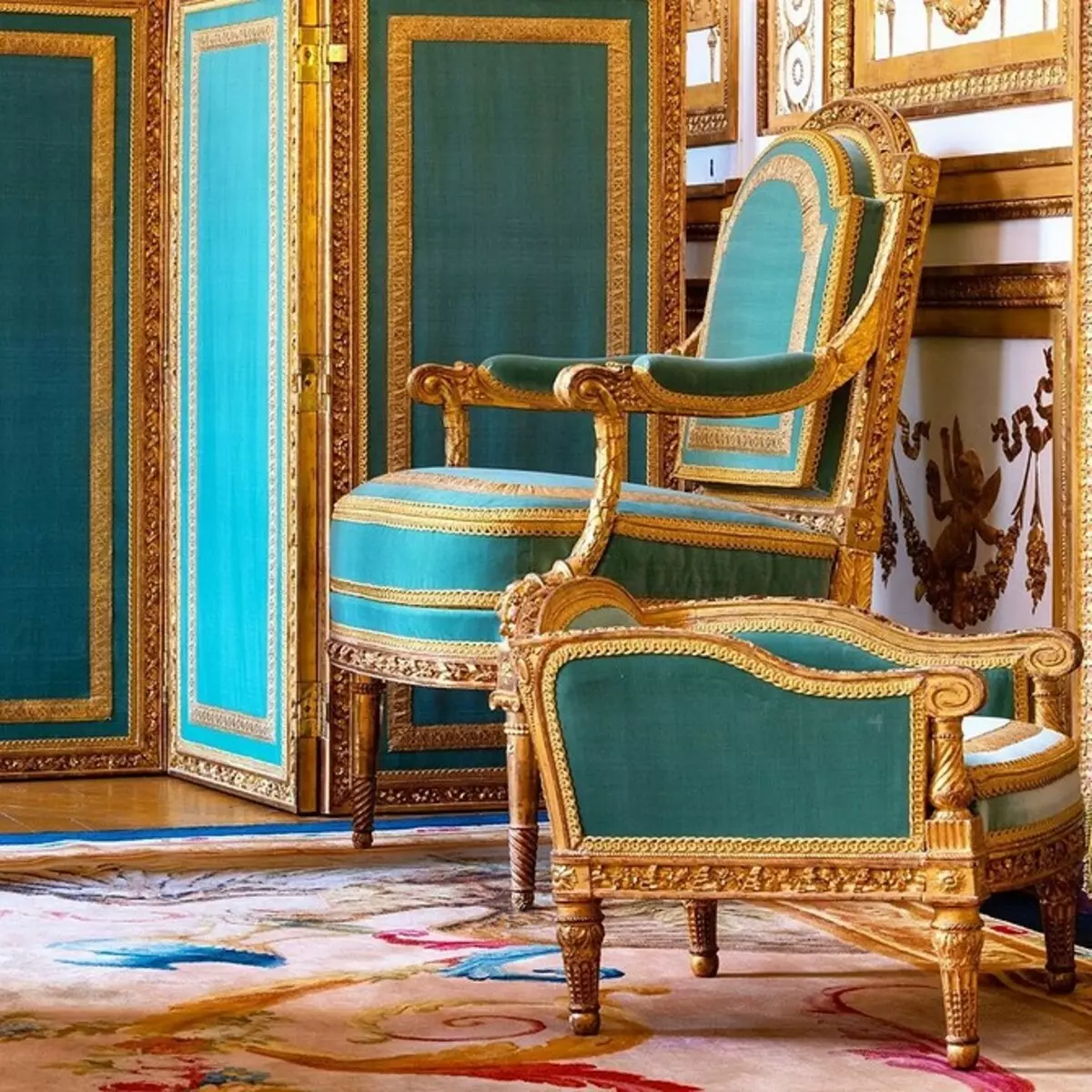 Royal Luxy: stil ampi în interior (50 de fotografii) 1694_51
