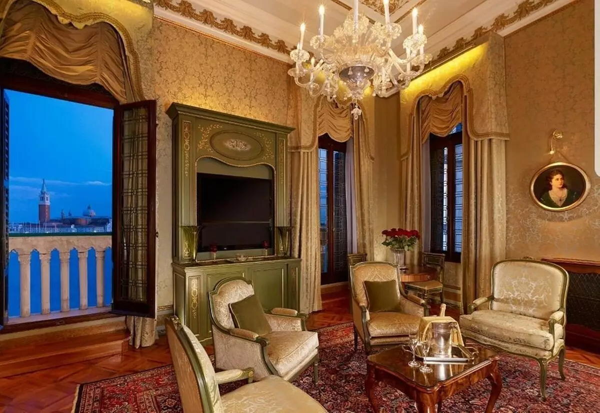 Royal Luxury: Ampire Styl v interiéru (50 fotek) 1694_80