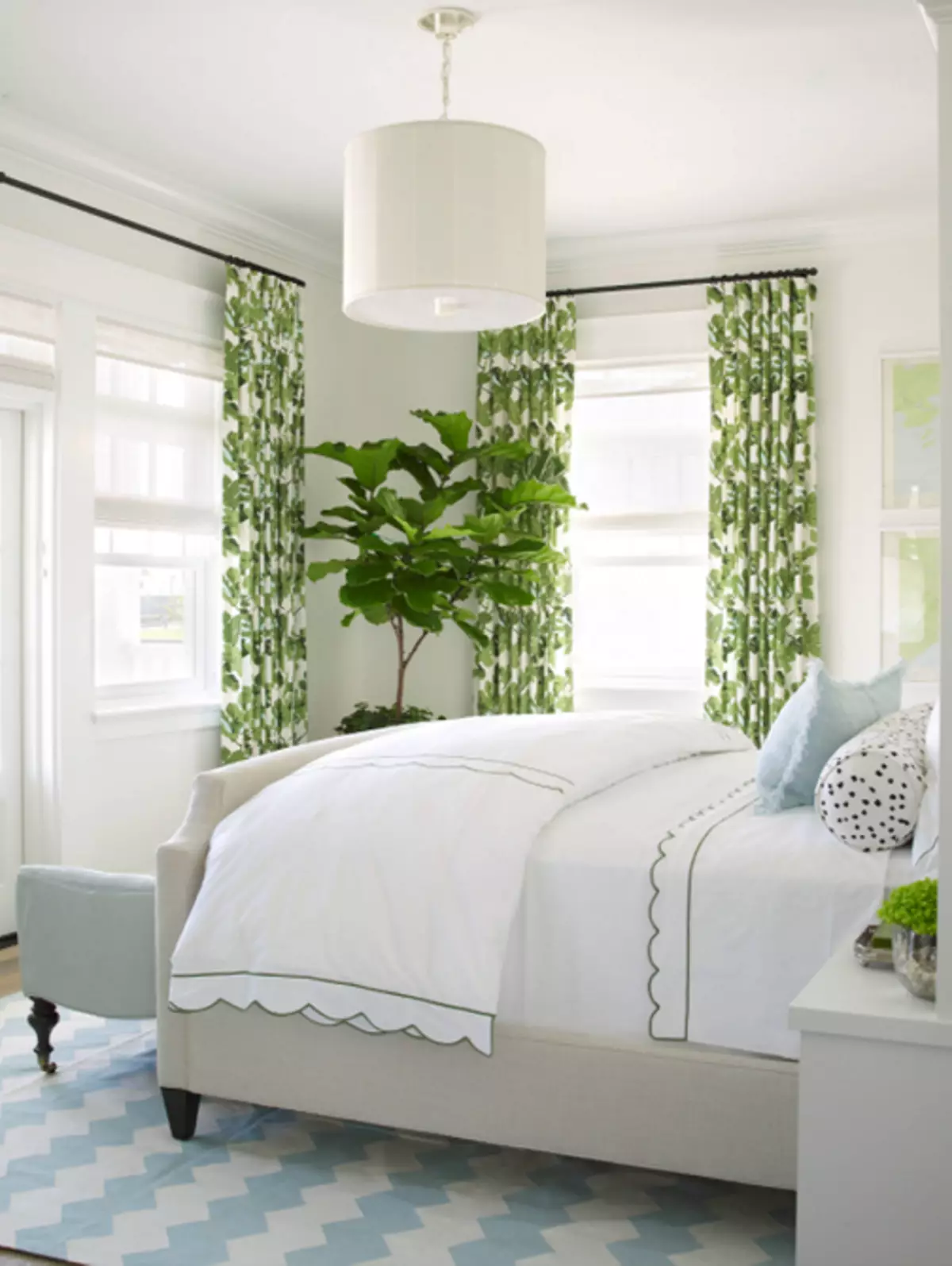 Green curtains in the interior: Tips for choosing and examples for any room 17050_12