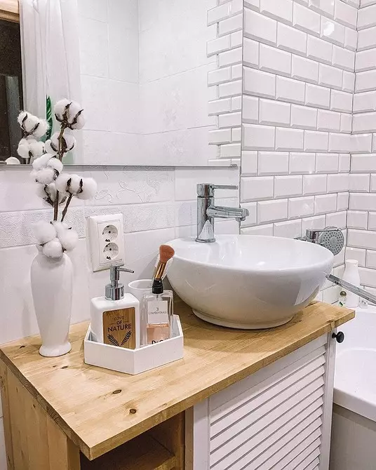 Önce ve Sonra: 4 Banyo ve Banyoların Bütçe Başvuruları 2248_22