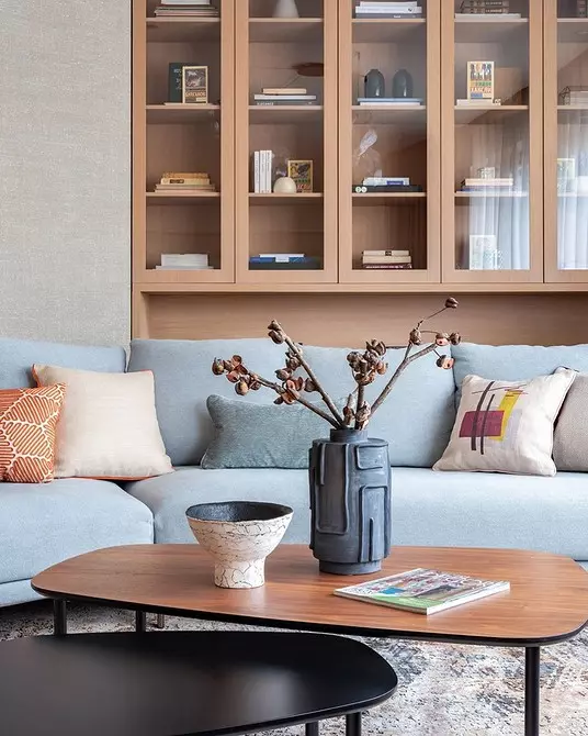 Dekorējot dzīvojamo istabu kā dizainers: 5 pieņemšanas, ka jūs viegli atkārtojat 2277_19