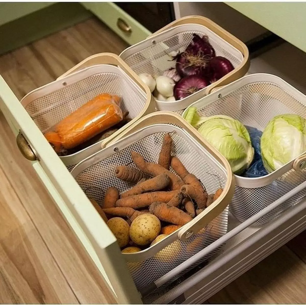 8 ideas for storing vegetables and fruits (if there is not enough space in the refrigerator) 23597_13