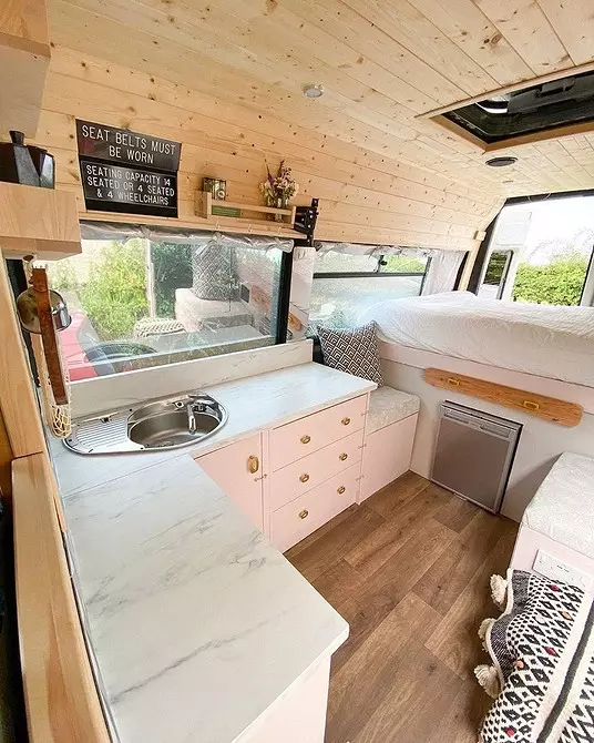 7 small houses on wheels in which you want to live 2447_43