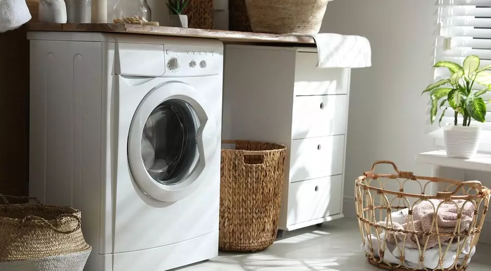 8 LifeHakov สำหรับซักผ้าในเครื่องซักผ้าซึ่งจะทำให้ง่ายขึ้นสำหรับชีวิต (บางคนรู้เกี่ยวกับพวกเขา!)