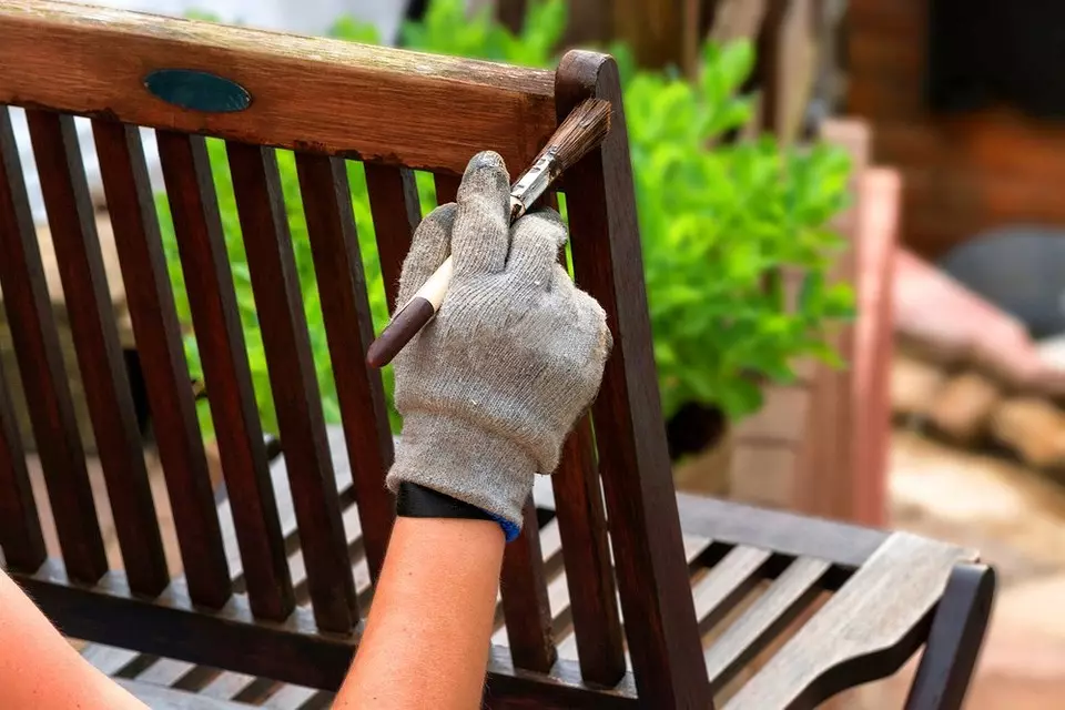 4 consells que ajudaran a mantenir els seus mobles de jardí durant anys 2518_6