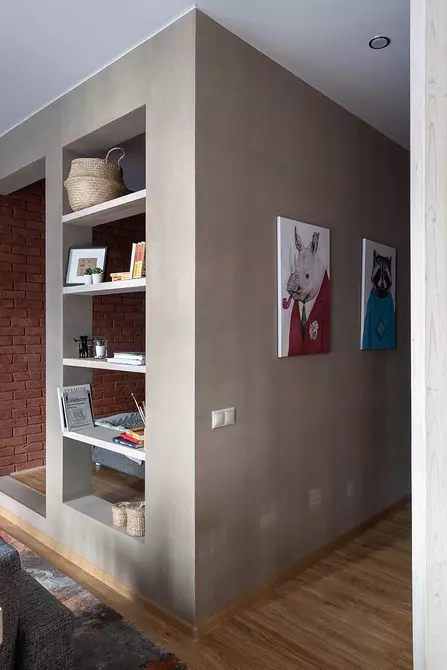 É o loft em um pequeno apartamento possível? Um exemplo de uma área de estúdio de 38 metros quadrados. M. 2545_31