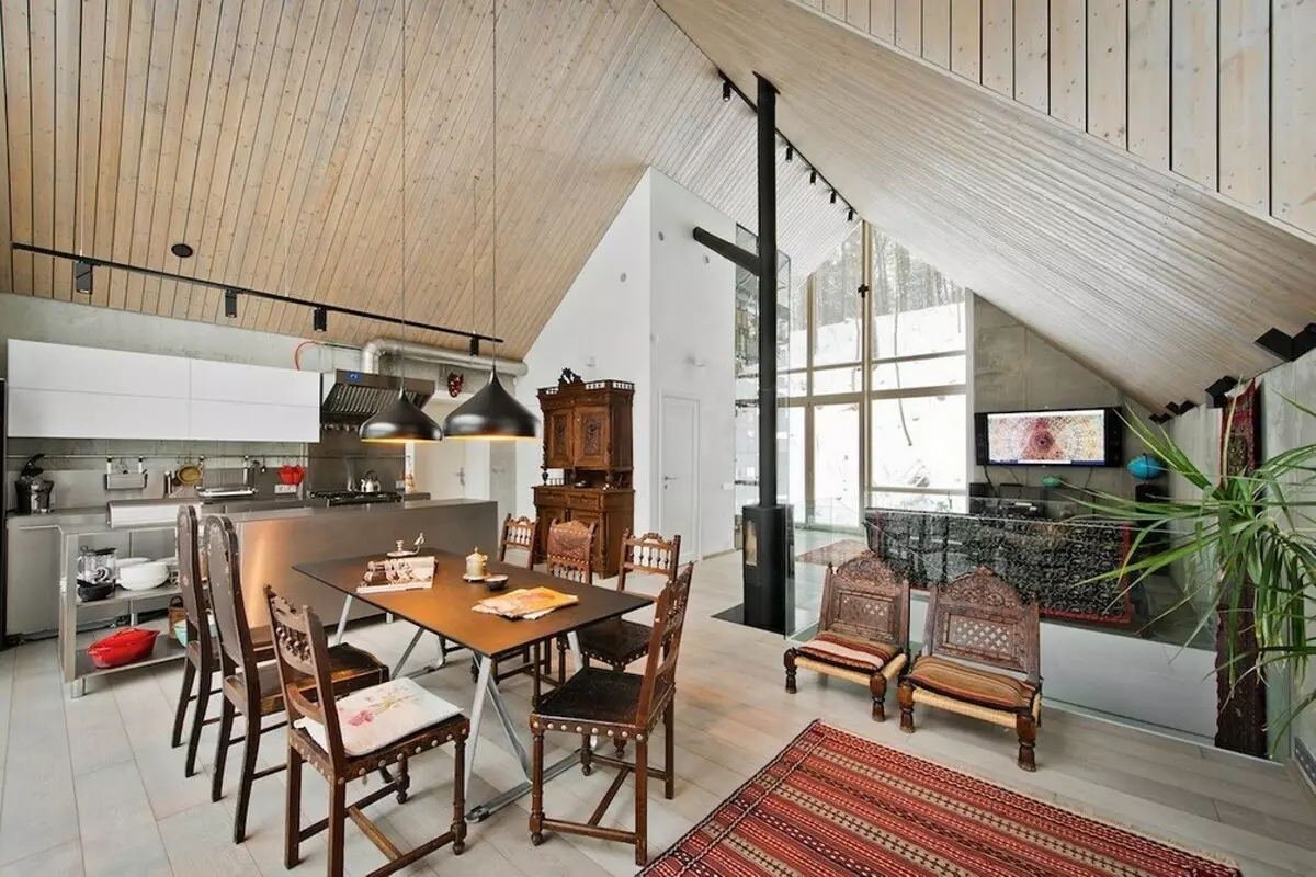 Giunsa ang paghan-ay sa usa ka balay sa nasud sa estilo sa Loft: Mga Tip ug 3 Tinuod nga mga Ehemplo gikan sa mga Designers 2766_116