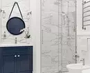 파란 욕실의 추세 디자인 : 적절한 마무리, 색상 및 조합 선택 2892_136