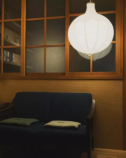 Art sa Eastern Minimalism: Kami nagdayandayan sa apartment sa estilo sa Hapon 29595_66